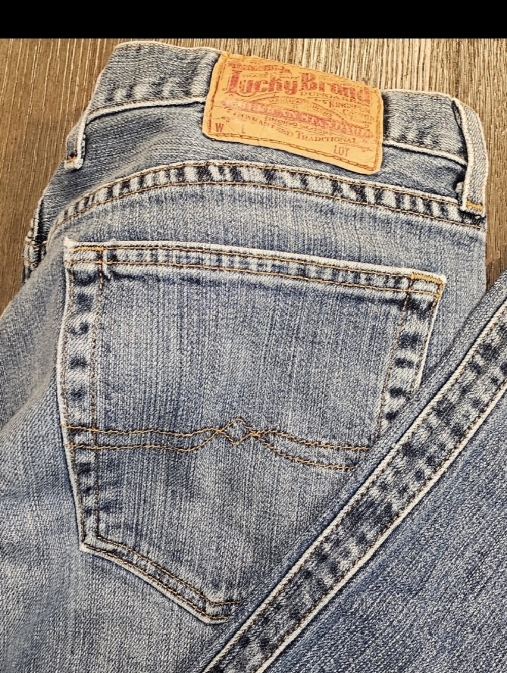 Lucky Brand Sz. 36x28 Button Fly Bootcut Mens Jeans - Picture 10 of 10